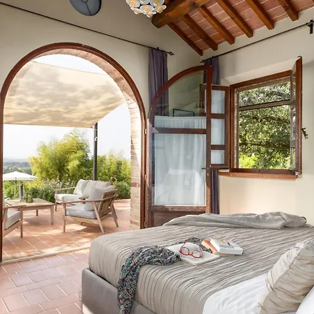 La Monarca 16, Emma Villa *