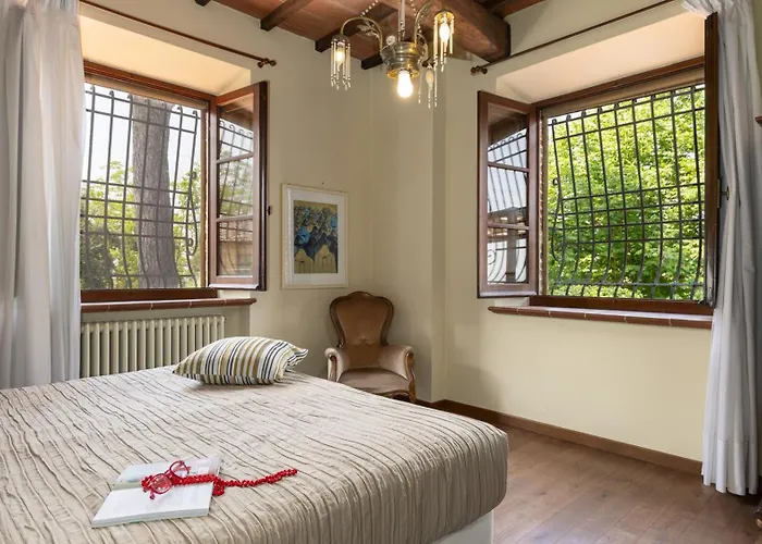 La Monarca 16, Emma *