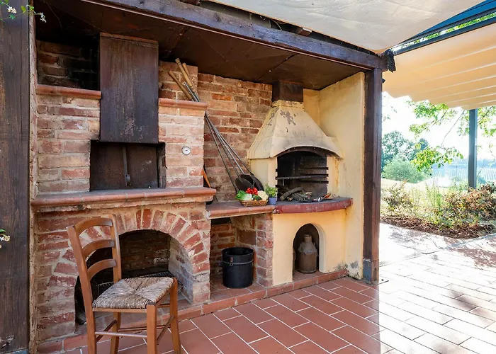 La Monarca 16, Emma Villa *