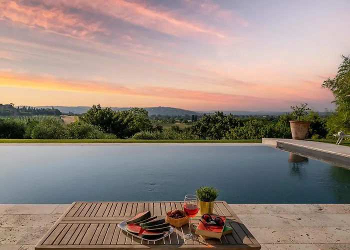 La Monarca 16, Emma Villa *